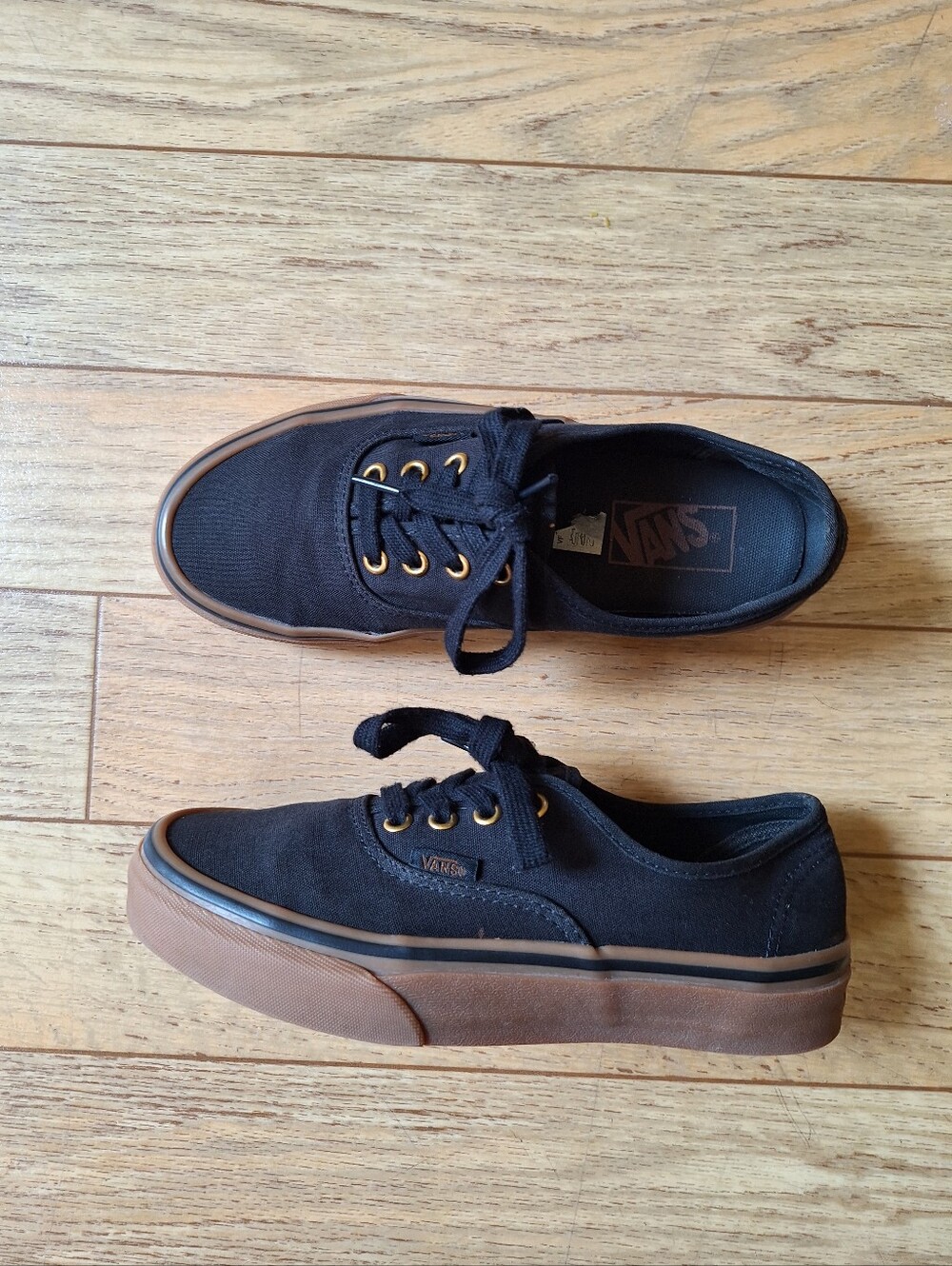 Vans Authentic Skate Shoe   Black / Gum Women's Size 7.5 - Picture 8 of 10